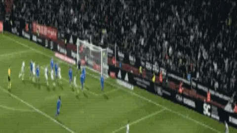 巴西世預賽奮取冠軍，內馬爾領軍奮進！